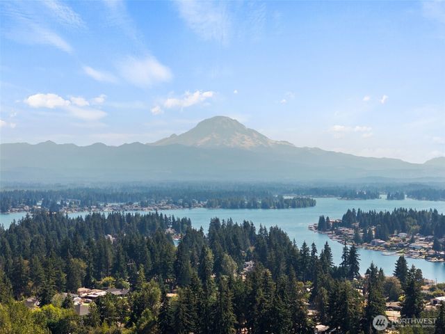 6728 Charlotte Avenue SE, Auburn, WA 98092