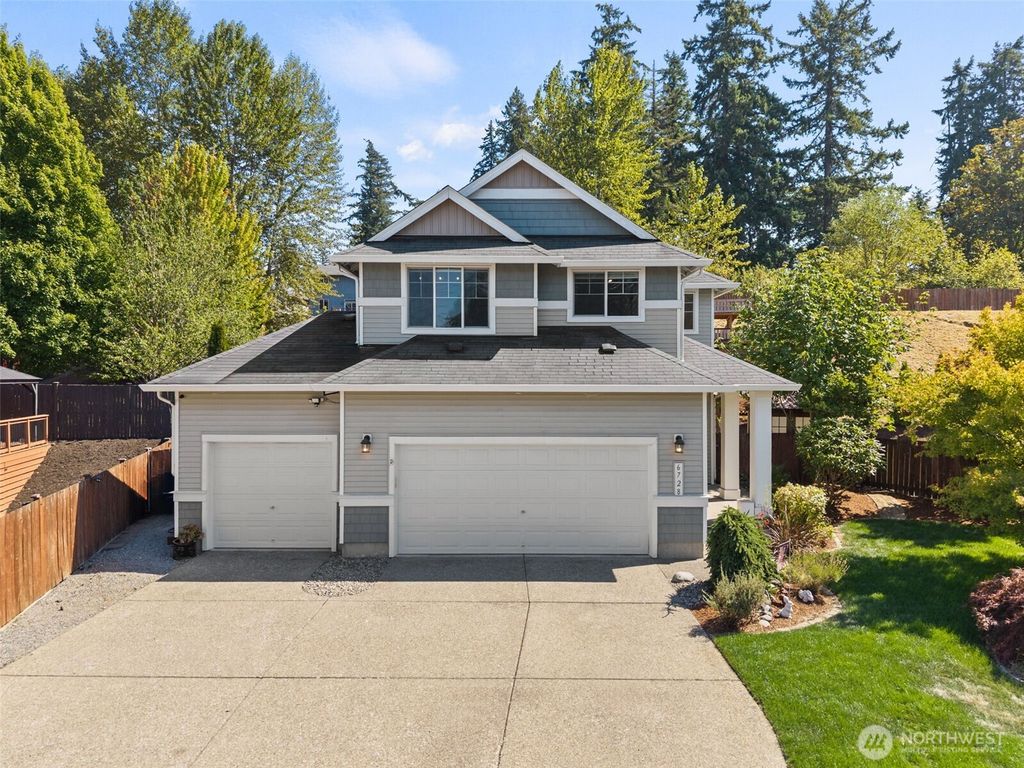 6728 Charlotte Avenue SE, Auburn, WA 98092