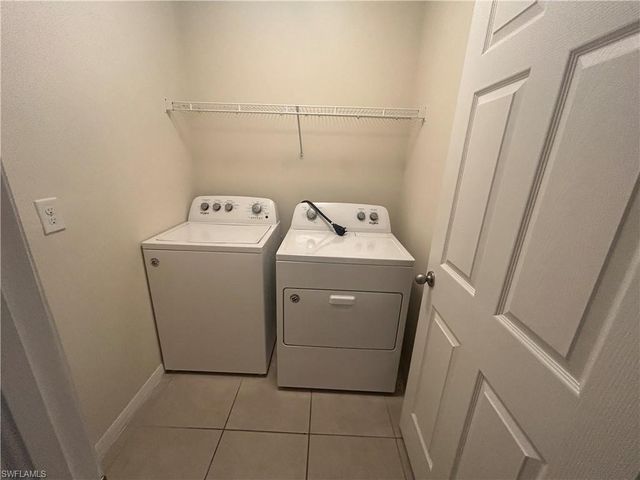 3927 NE 23rd PL, Cape Coral, FL 33909