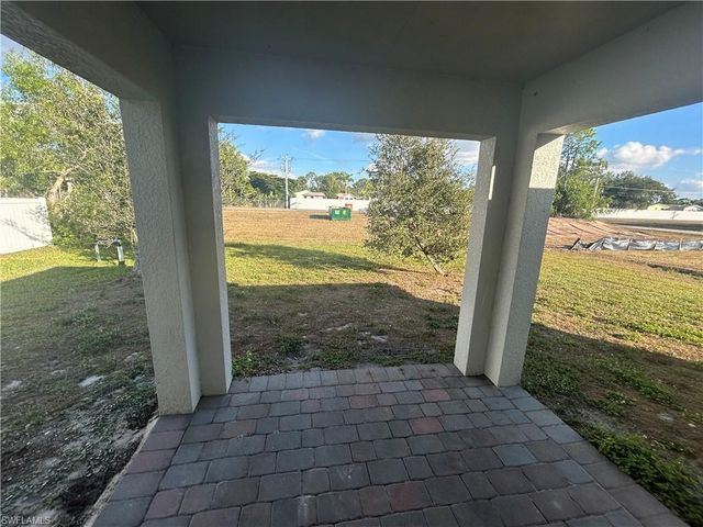 3927 NE 23rd PL, Cape Coral, FL 33909