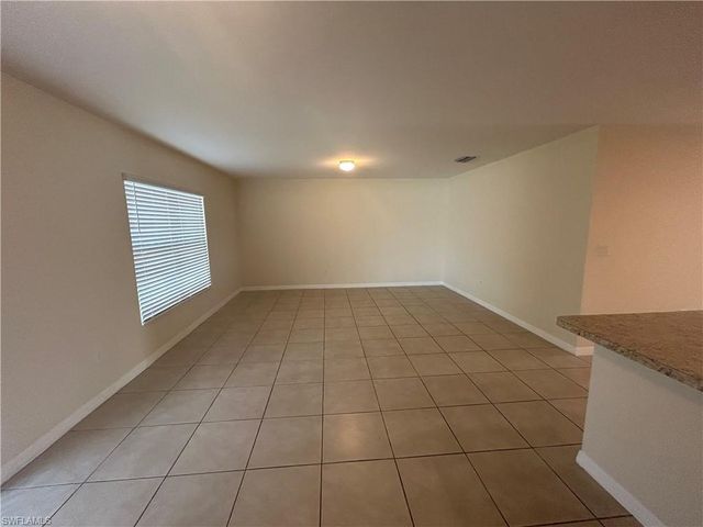 3927 NE 23rd PL, Cape Coral, FL 33909