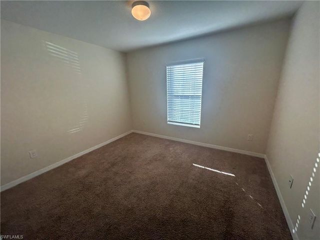 3927 NE 23rd PL, Cape Coral, FL 33909