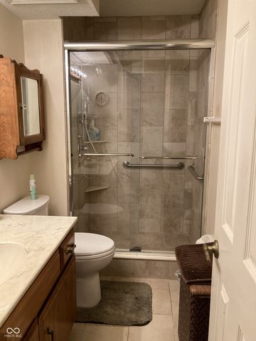2580 N Willow Way, Indianapolis, IN 46268