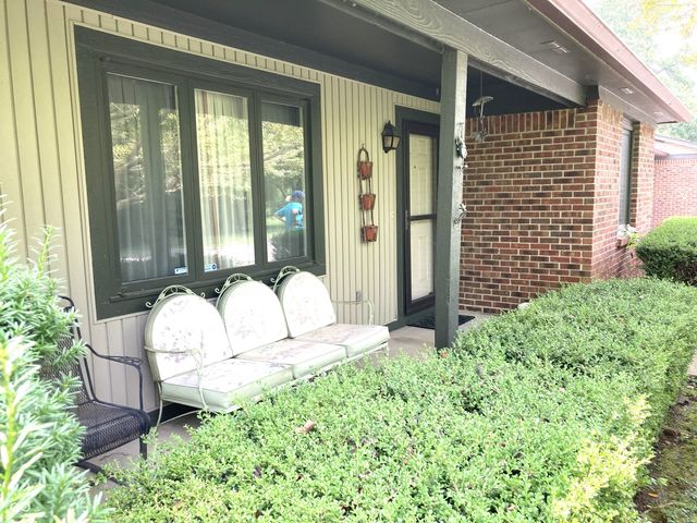 2580 N Willow Way, Indianapolis, IN 46268