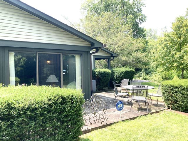 2580 N Willow Way, Indianapolis, IN 46268