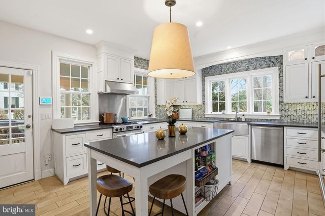 209 GOLDSBOROUGH ST, Easton, MD 21601