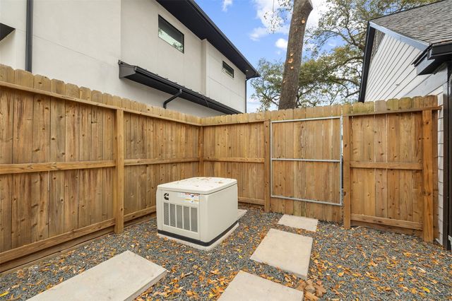 1010 Althea Drive, Houston, TX 77018