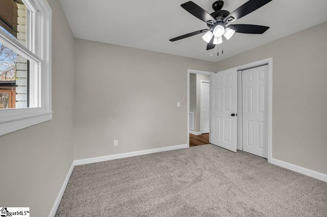 11 Confederate Circle, Taylors, SC 29687