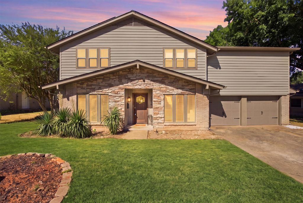 12235 Treeview Lane, Farmers Branch, TX 75234 — photo 2