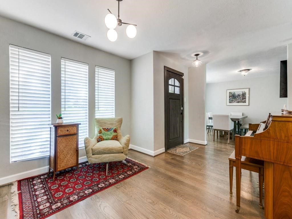 12235 Treeview Lane, Farmers Branch, TX 75234 — photo 3