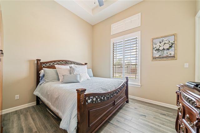 1864 The Grand Dr, Kingsville, TX 78363