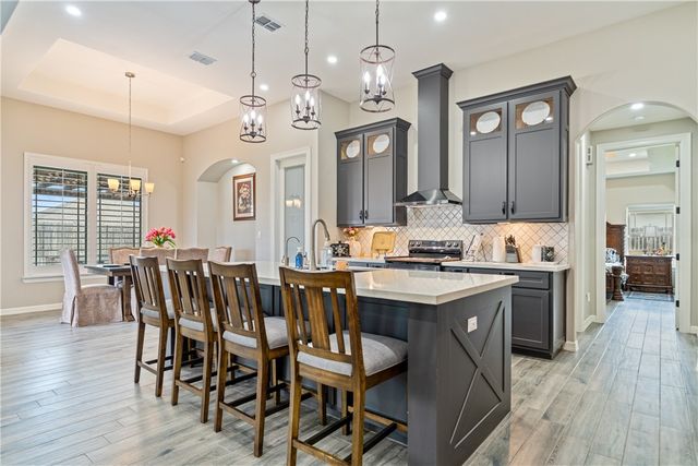 1864 The Grand Dr, Kingsville, TX 78363