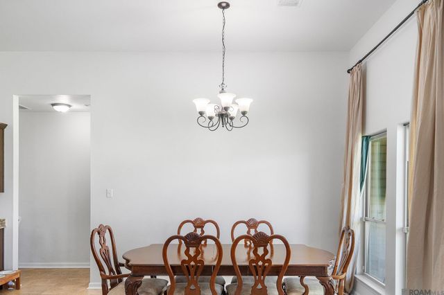 1303 S Sanctuary Ave, Gonzales, LA 70737