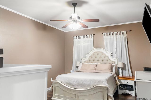 1303 S Sanctuary Ave, Gonzales, LA 70737