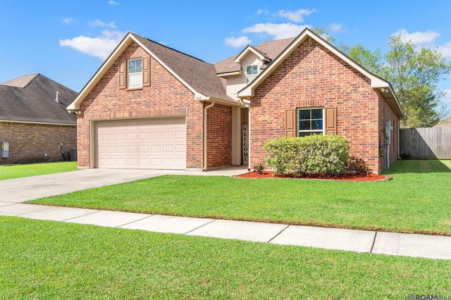 1303 S Sanctuary Ave, Gonzales, LA 70737