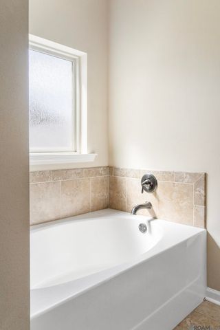 1303 S Sanctuary Ave, Gonzales, LA 70737