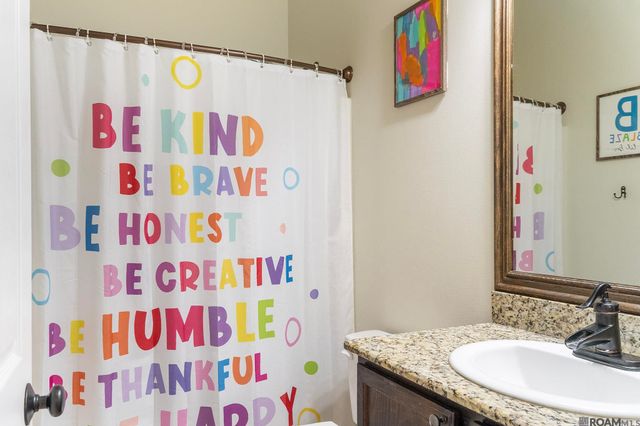 1303 S Sanctuary Ave, Gonzales, LA 70737