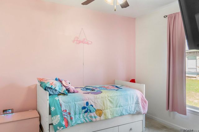 1303 S Sanctuary Ave, Gonzales, LA 70737