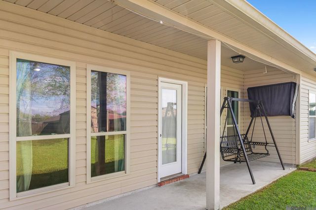 1303 S Sanctuary Ave, Gonzales, LA 70737