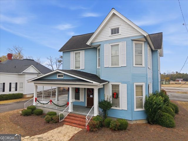 526 Academy Avenue, Dublin, GA 31021