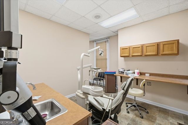 526 Academy Avenue, Dublin, GA 31021