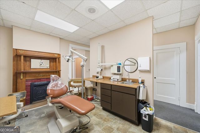 526 Academy Avenue, Dublin, GA 31021