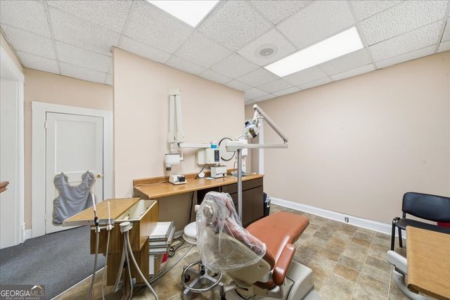 526 Academy Avenue, Dublin, GA 31021