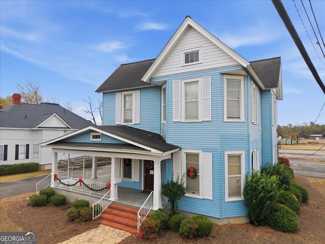 526 Academy Avenue, Dublin, GA 31021