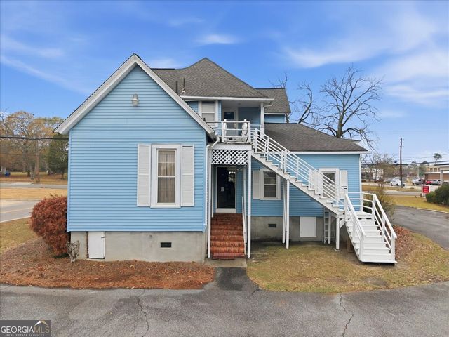 526 Academy Avenue, Dublin, GA 31021