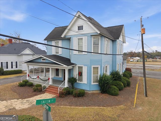 526 Academy Avenue, Dublin, GA 31021