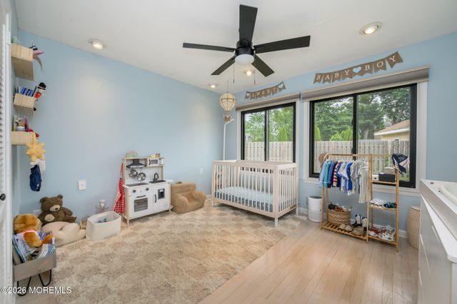 15 Wilson Circle W, Red Bank, NJ 07701