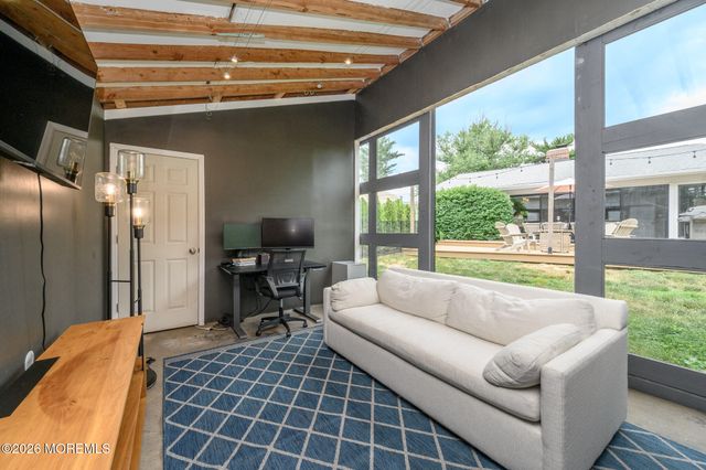 15 Wilson Circle W, Red Bank, NJ 07701