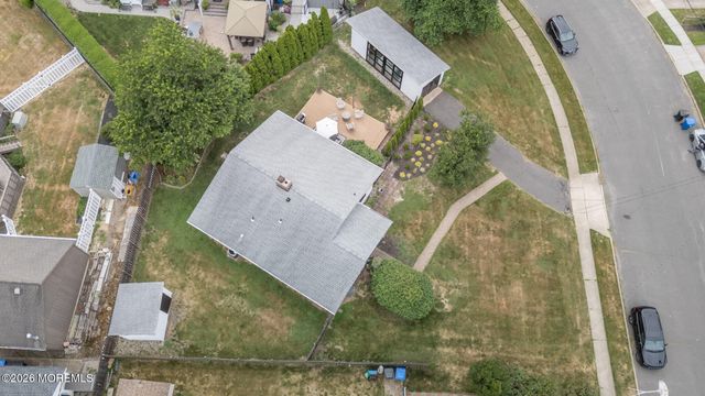 15 Wilson Circle W, Red Bank, NJ 07701