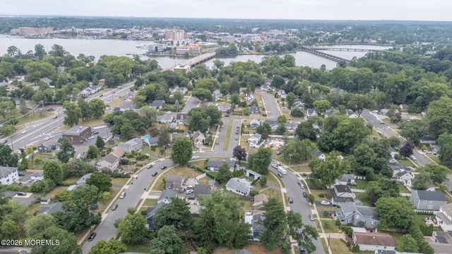 15 Wilson Circle W, Red Bank, NJ 07701