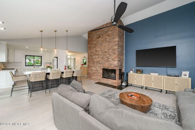 15 Wilson Circle W, Red Bank, NJ 07701