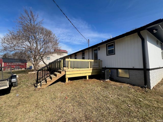 5233 State Route 261 Highway, Newburgh, IN 47630