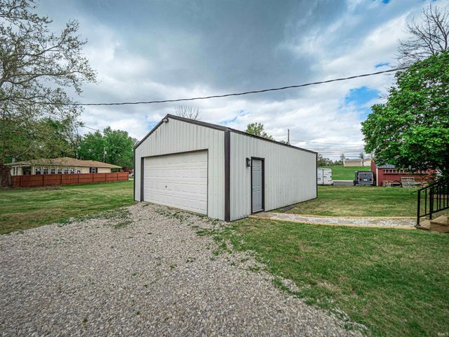 5233 State Route 261 Highway, Newburgh, IN 47630