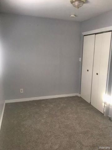 6439 Rosemont Avenue, Detroit, MI 48228