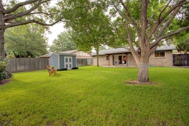 2311 Vassar Court, Arlington, TX 76015