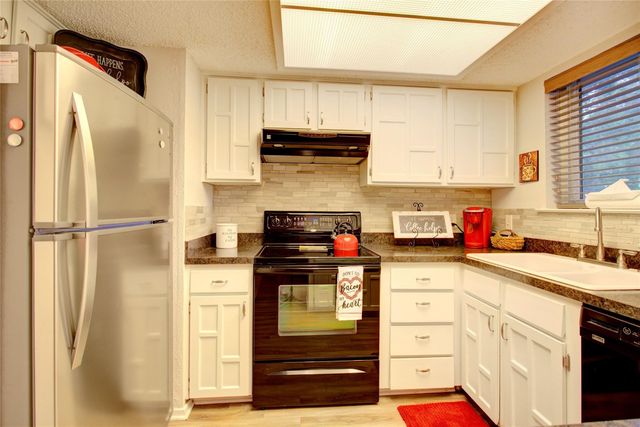 2311 Vassar Court, Arlington, TX 76015