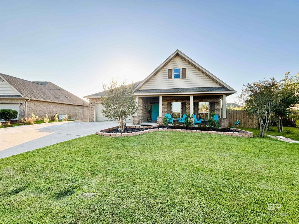 4241 Grove Street, Gulf Shores, AL 36542