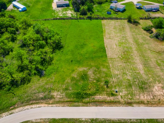 Lot 8 Old Peninsula Trail, Corsicana, TX 75109