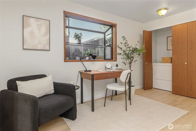 1027 NE 113th Street, Seattle, WA 98125