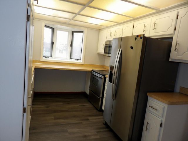 8249 Irving Avenue N, Brooklyn Park, MN 55444