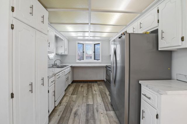 8249 Irving Avenue N, Brooklyn Park, MN 55444