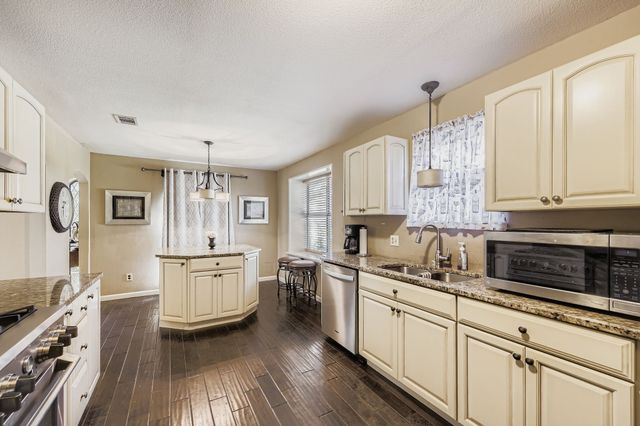 644 Burning Tree Lane, Coppell, TX 75019