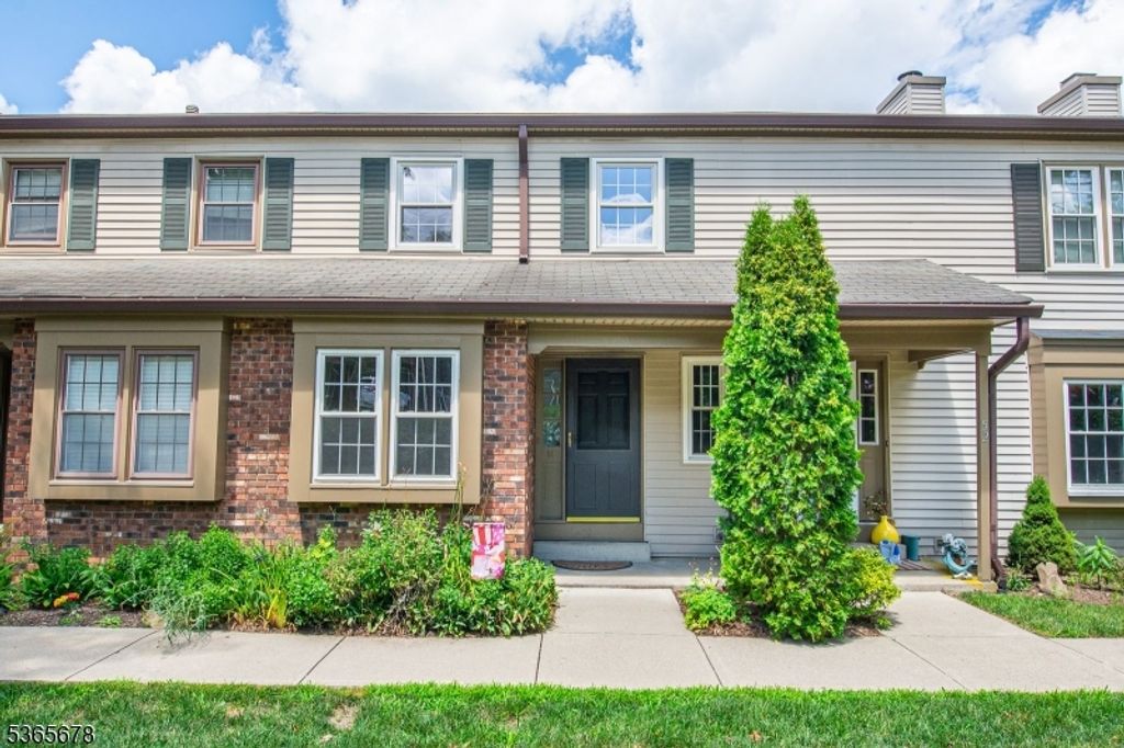 51 Oriole Dr, Allamuchy Twp., NJ 07840