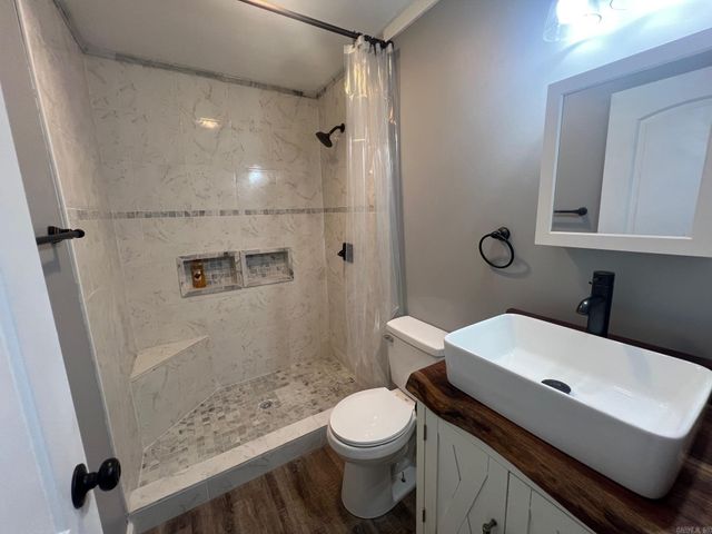 12702 Arch Street, Little Rock, AR 72206