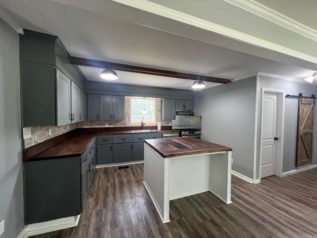 12702 Arch Street, Little Rock, AR 72206