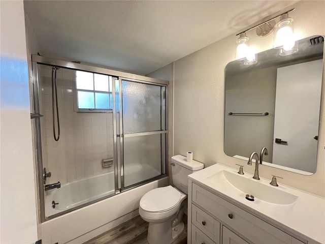 572 FAIRWAYS LANE N204, Ocala, FL 34472
